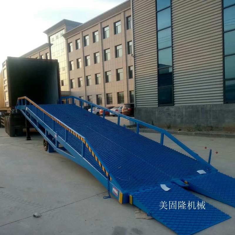 泰安移动式液压登车桥厂家